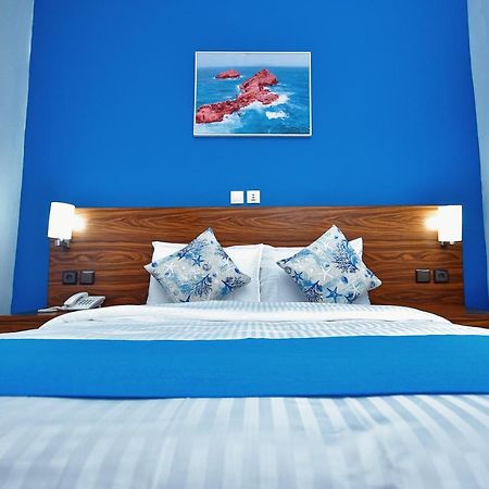 Robert'S Hotel 阿比让 外观 照片