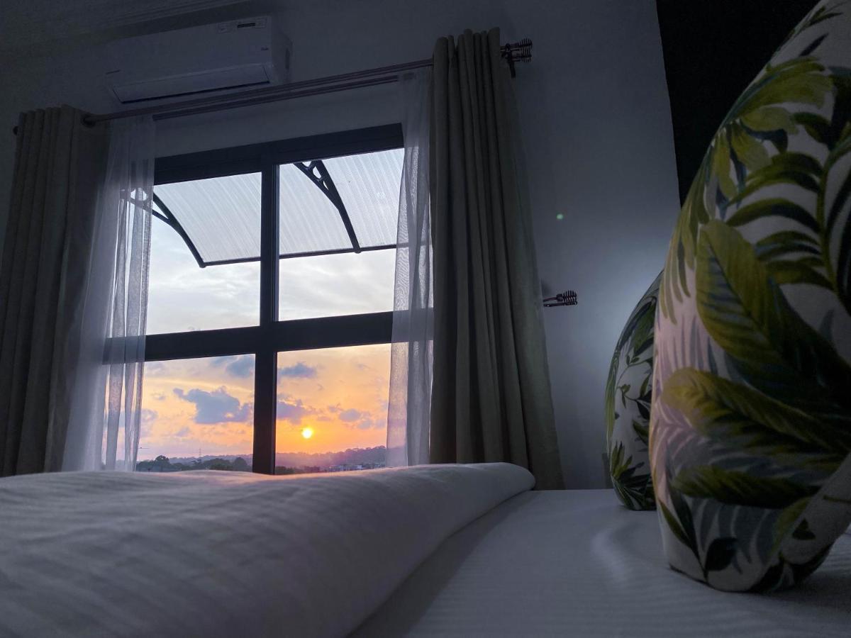 Robert'S Hotel 阿比让 外观 照片